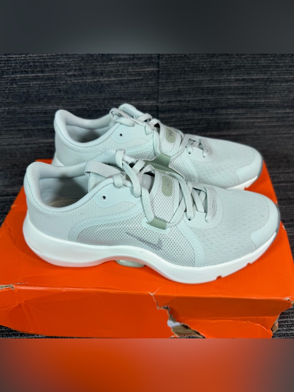 Nike In-Season TR13 Light Silver/Jade Horizon Women’s Cross-Trainer Size 6.5